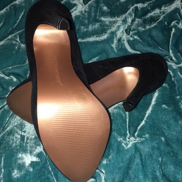 BCBG pumps NWOT - Picture 4 of 4